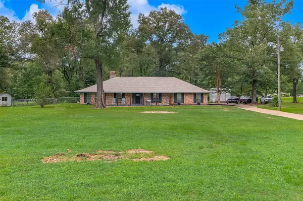 7433 Whispering Pines Drive, Shreveport, LA 71129
