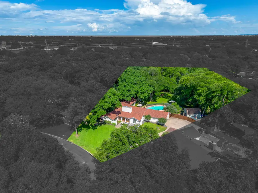 4325 Elmwood Drive, Benbrook, TX 76116 - #2