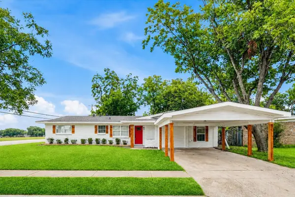 1301 Manor Drive, Cleburne, TX 76033