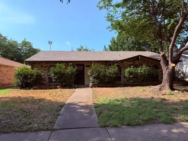 5060 Arbor Glen Road, The Colony, TX 75056