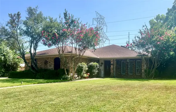 1826 Green Tree Lane, Duncanville, TX 75137