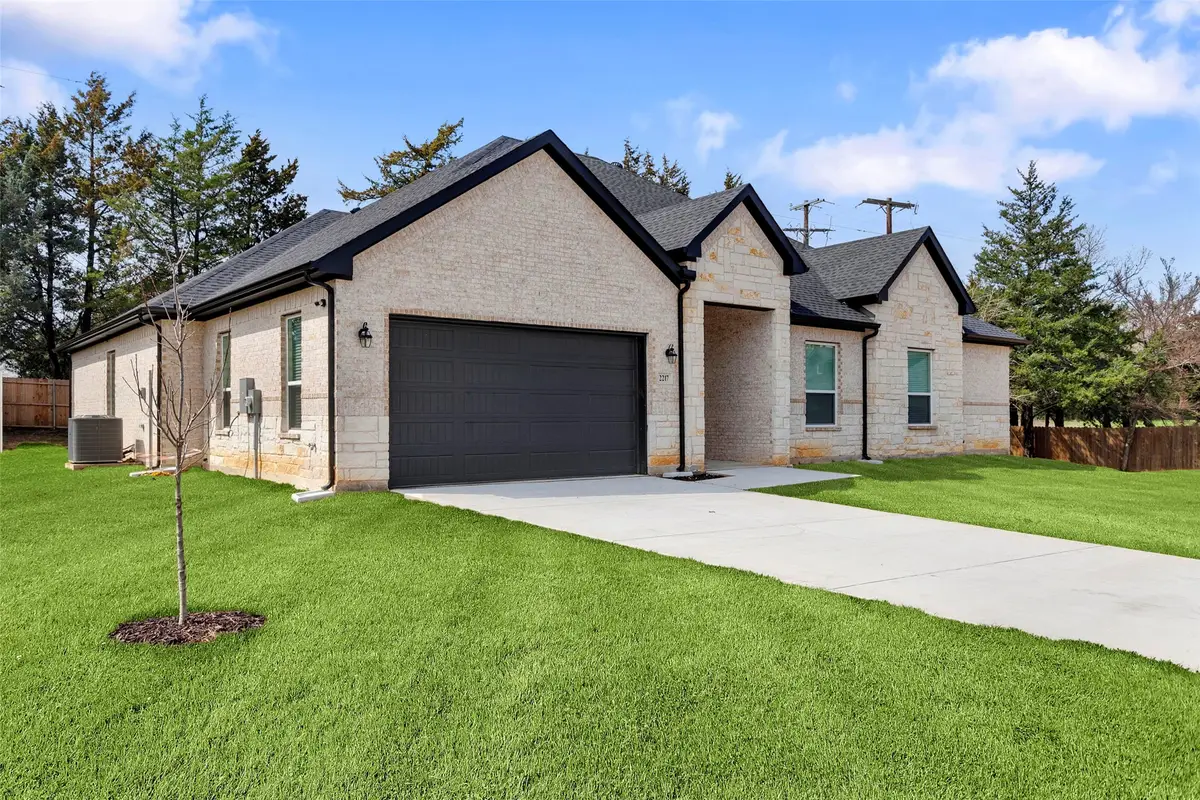 2217 S Peachtree Court, Denison, TX 75020 - #1