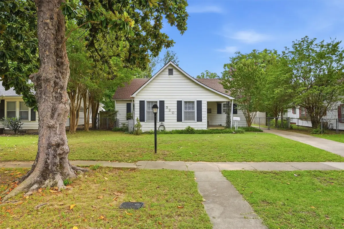520 W Acheson Street, Denison, TX 75020 - #1