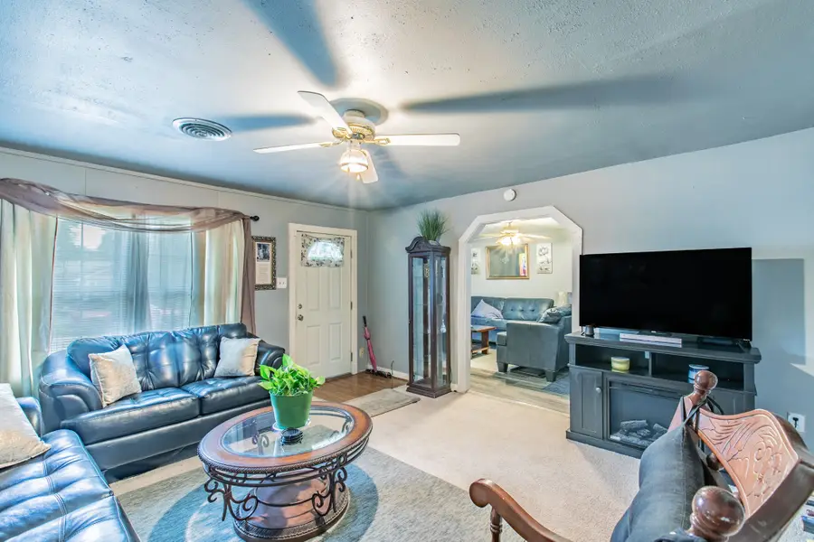 4816 Inwood Drive, Beverly Hills, TX 76711 - #3