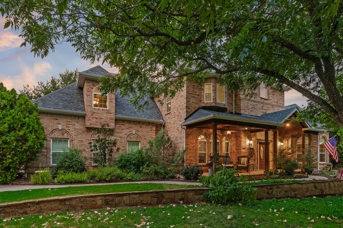 810 Cross Timbers Drive, Double Oak, TX 75077 - #1
