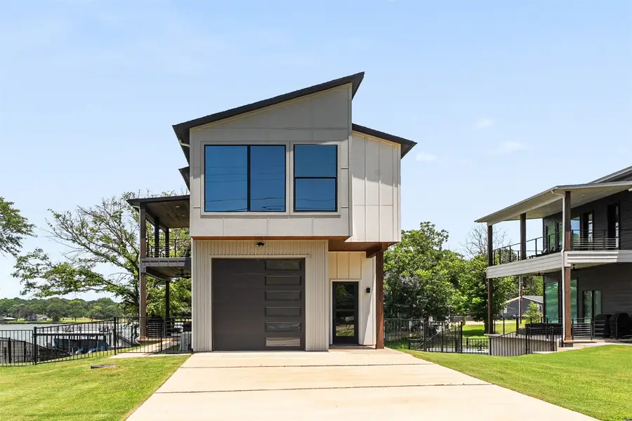 255 Autumn Wood Trail, Gun Barrel City, TX 75156 - #2