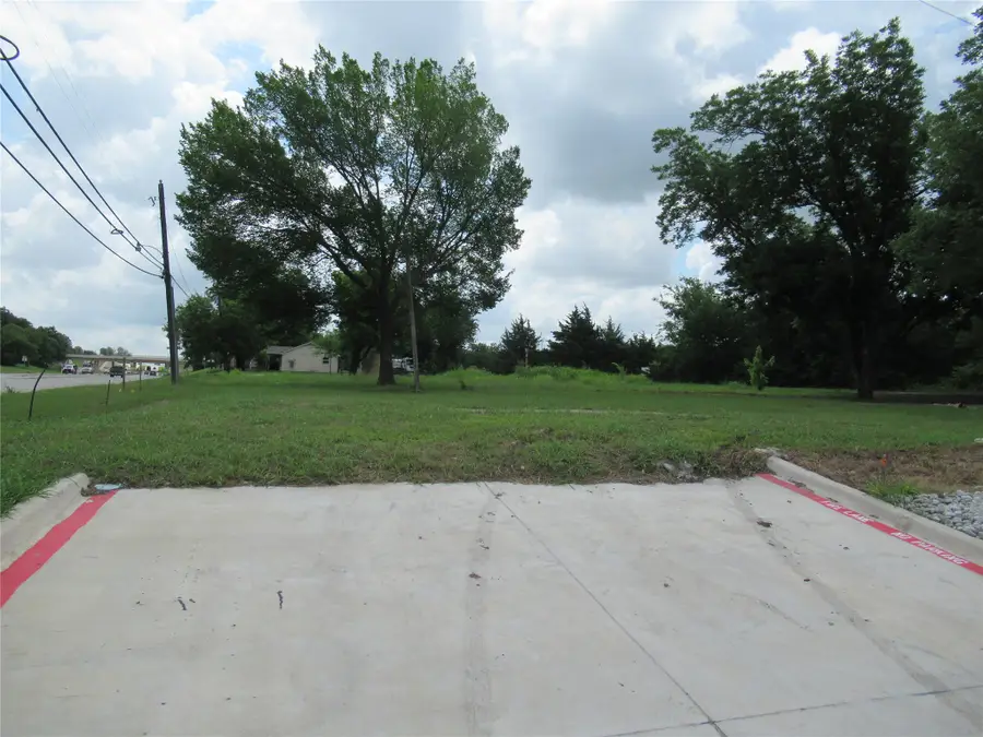 435 E Audie Murphy Parkway, Farmersville, TX 75442 - #3