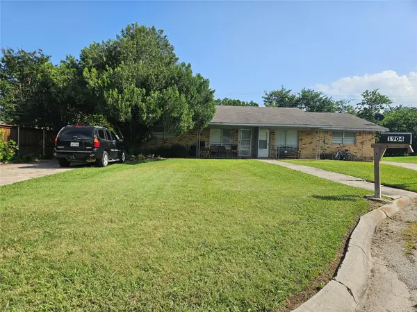 1902 Maplewood Court #1904, Gainesville, TX 76240