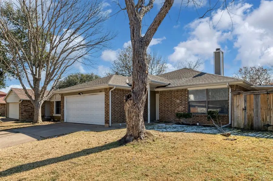 200 Caprock Drive, Arlington, TX 76018 - #2