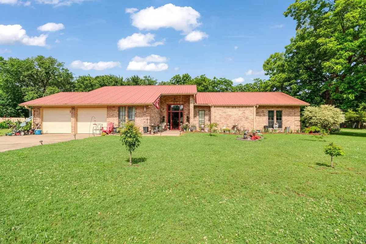 203 1st Street Nw, Detroit, TX 75436 - #1