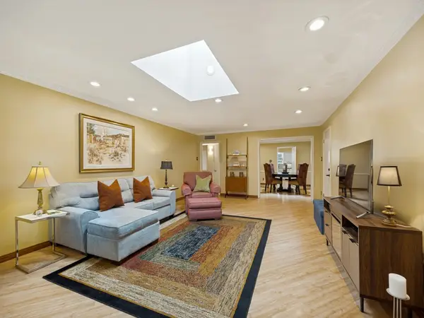 6230 Bandera Avenue #C, Dallas, TX 75225