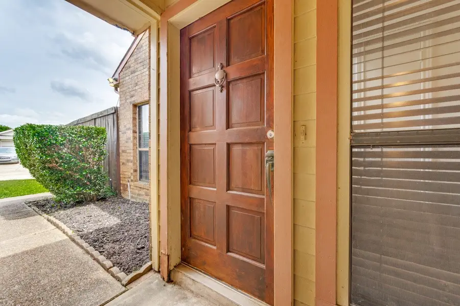 3828 Clover Hill Lane, Carrollton, TX 75007 - #3