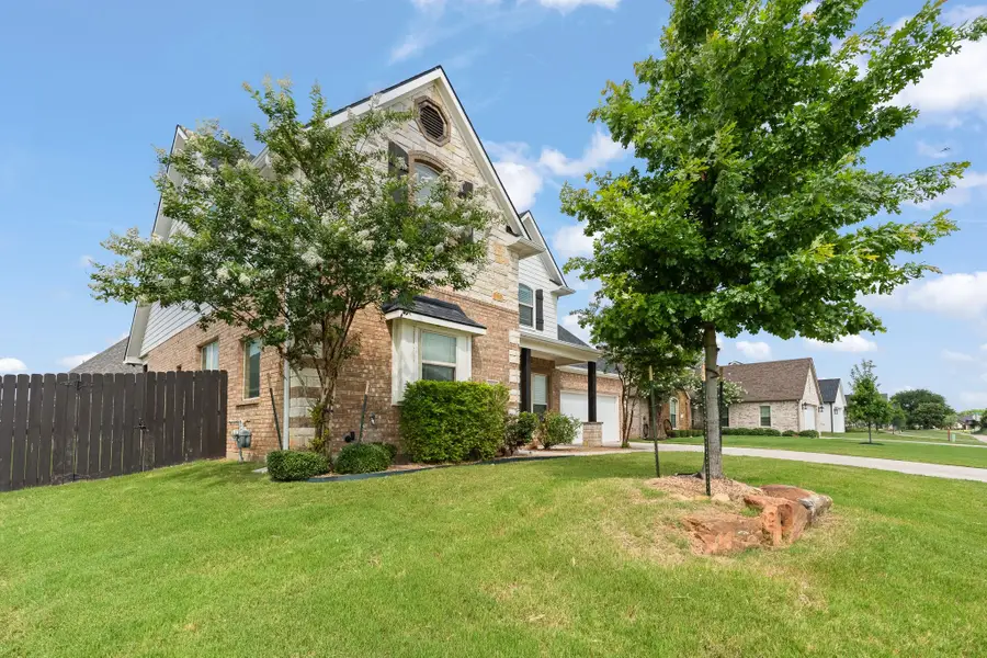 906 Bent Wood Lane, Cleburne, TX 76033 - #3