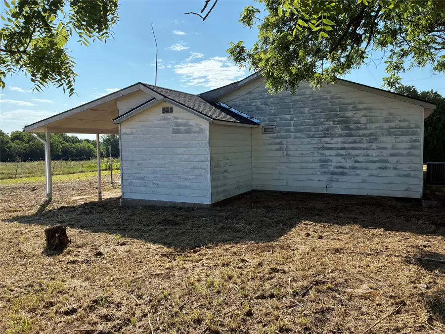 2279 Upper Montague Road, Bowie, TX 76230 - #3
