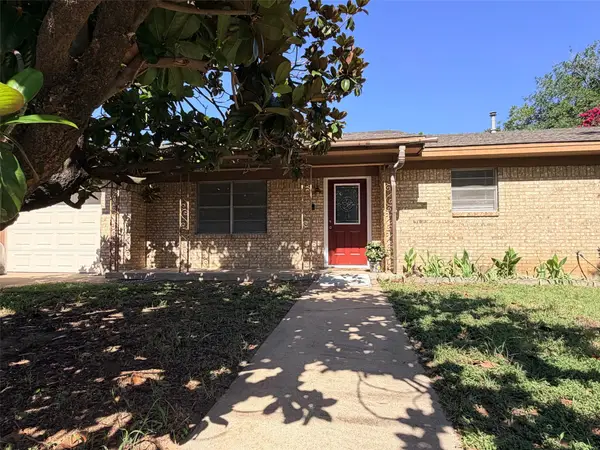 307 N Victor Street, Comanche, TX 76442
