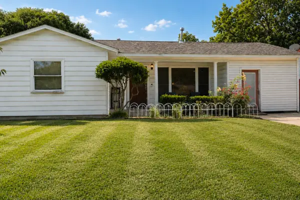 1010 Mcclendon Street, Irving, TX 75061