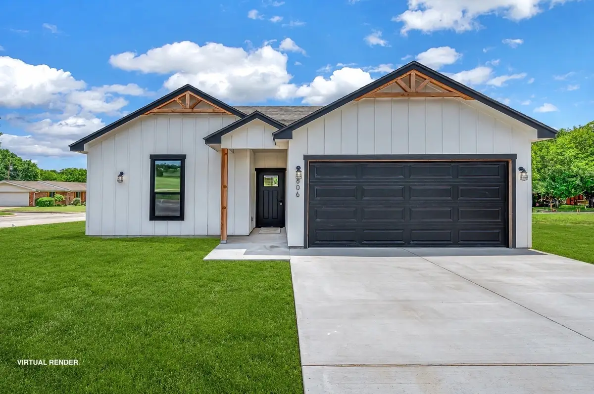 806 S Avenue Q, Clifton, TX 76634 - #1