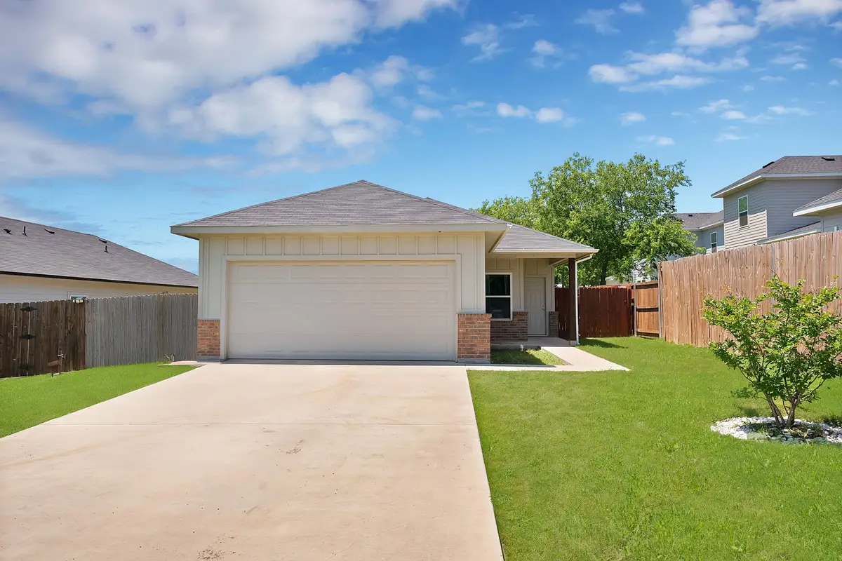 104 Sweeney Street, Hillsboro, TX 76645 - #1