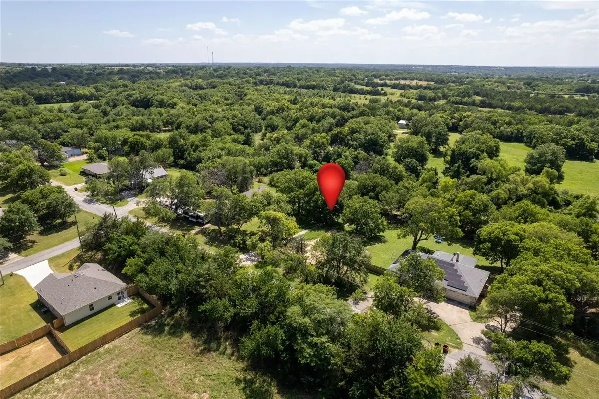 704 N Denison Street, Bells, TX 75414 - #1