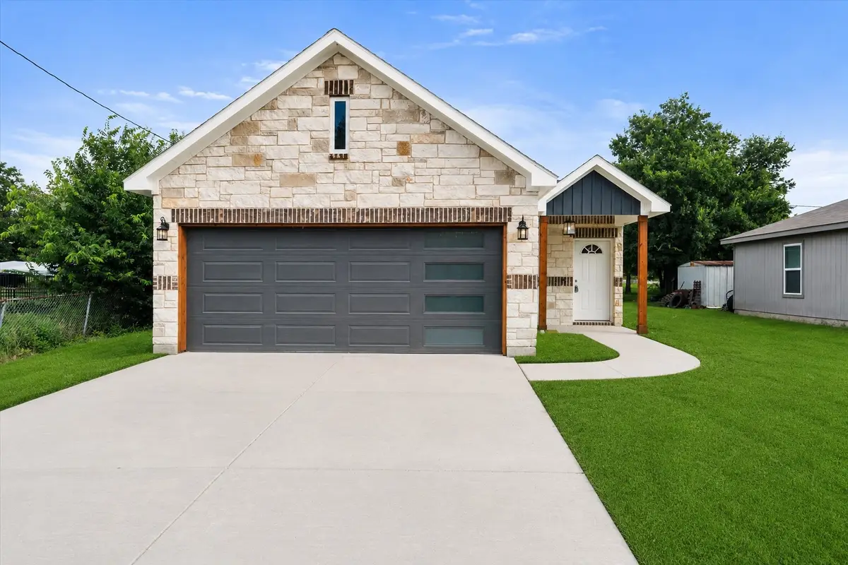 1206 E 11th, Corsicana, TX 75110 - #1
