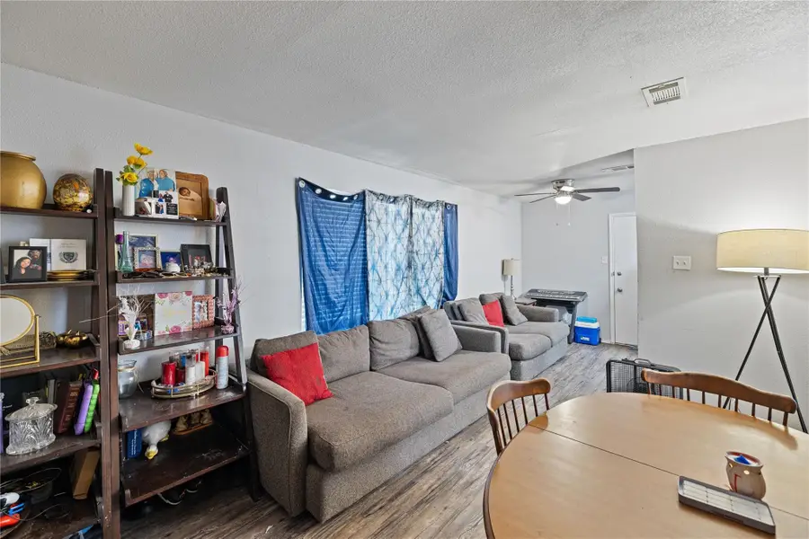 107 Ray Street, Arlington, TX 76010 - #3