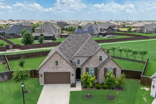 1733 Puglia Court, McLendon Chisholm, TX 75032