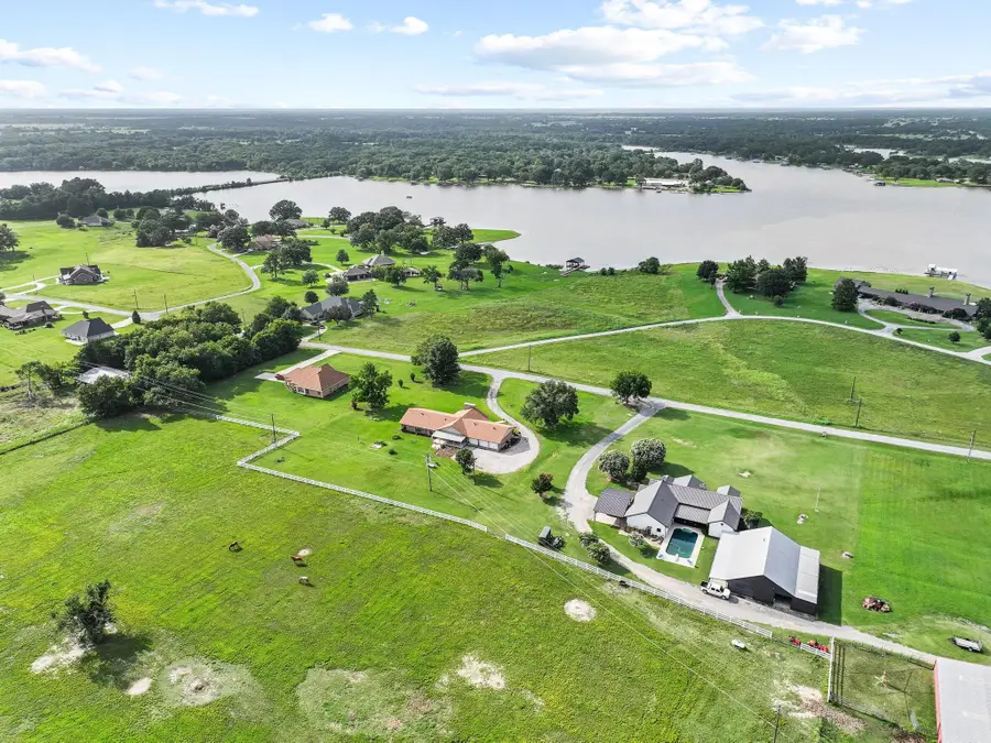1900 S Shore Drive, Bonham, TX 75418 - #2