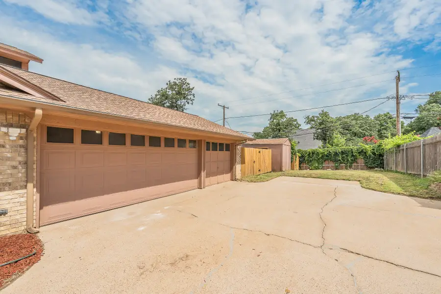 2709 Oak Trail Court, Dalworthington Gardens, TX 76016 - #3