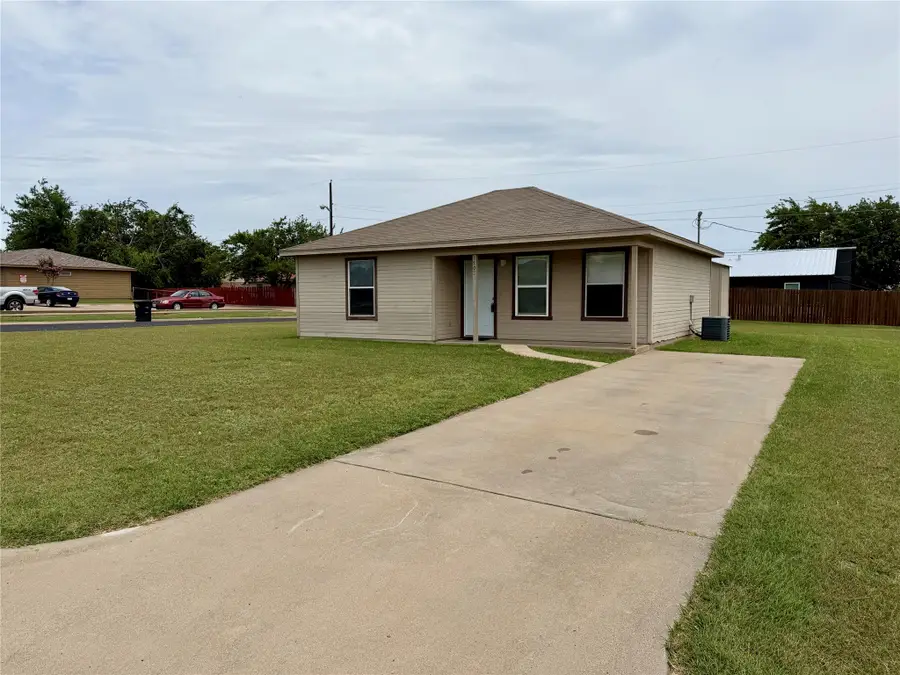 1708 Overland Drive, Cleburne, TX 76033 - #2