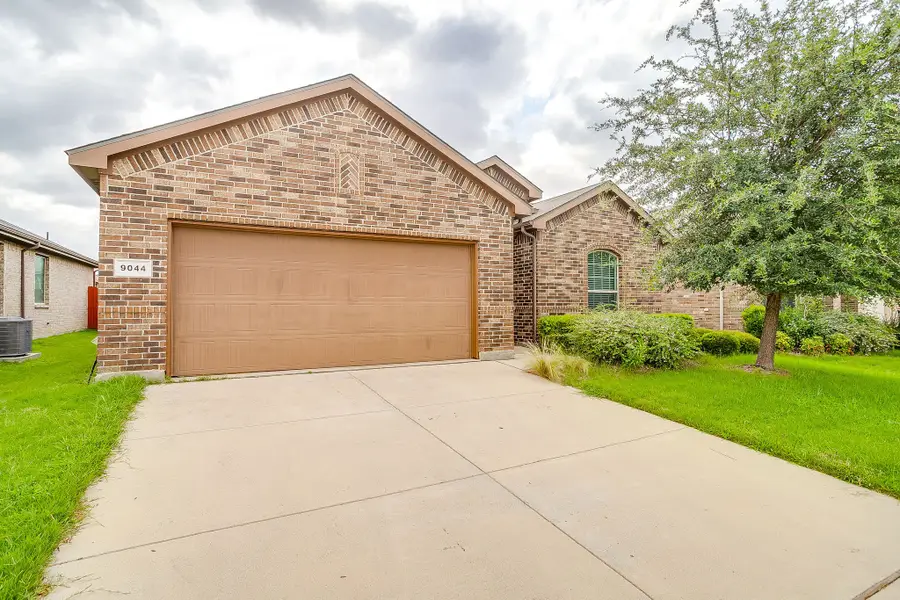 9044 Twin Mills Boulevard, Fort Worth, TX 76179 - #2