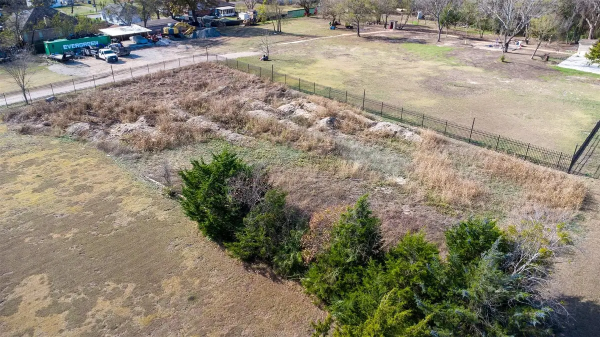 20 S Lancaster Hutchins Road, Lancaster, TX 75146 - #1