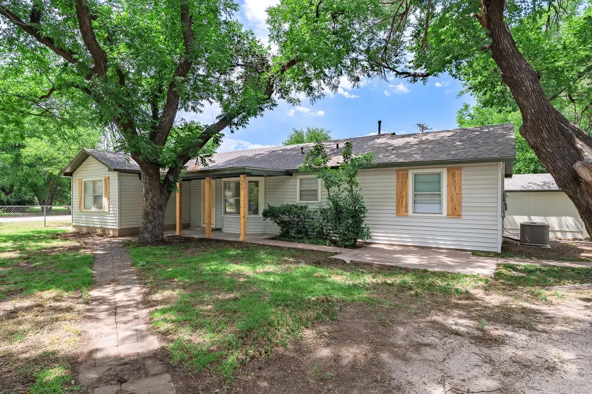 102 S 2nd Street, Clyde, TX 79510 - #1