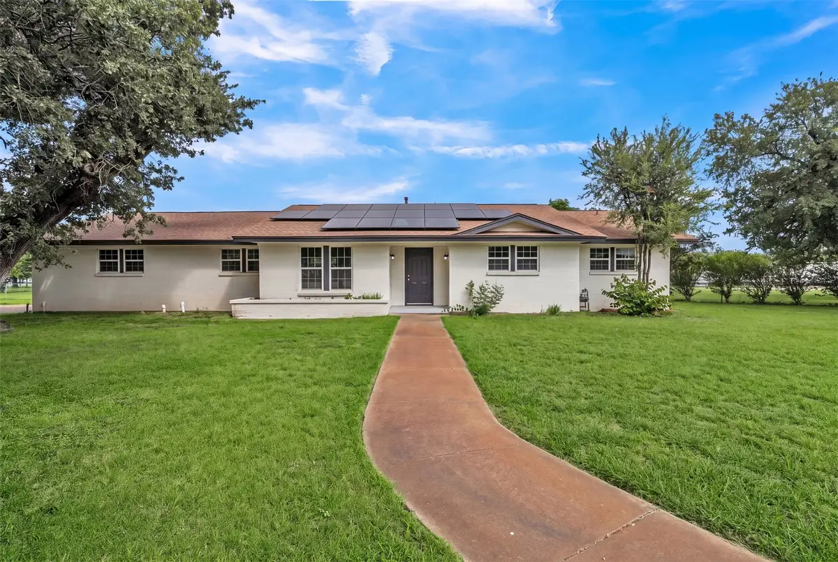 508 SE 25th Avenue, Mineral Wells, TX 76067 - #1