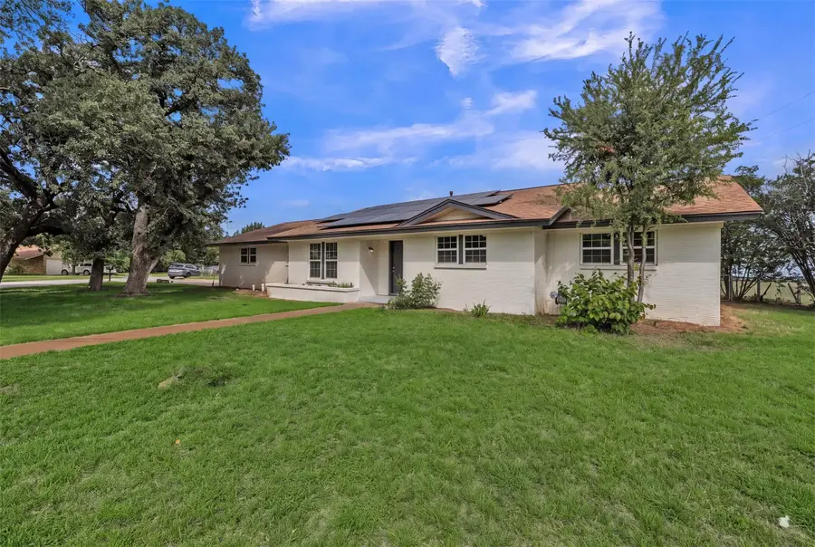 508 SE 25th Avenue, Mineral Wells, TX 76067 - #2