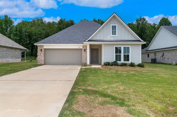 1221 Bayou Bay Court, Frierson, LA 71027