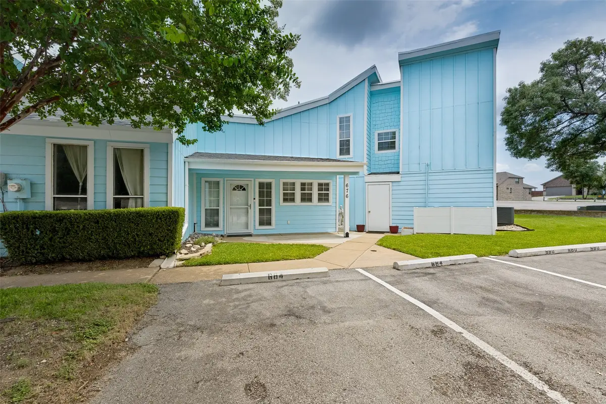 676 Harbor Drive, Azle, TX 76020 - #1