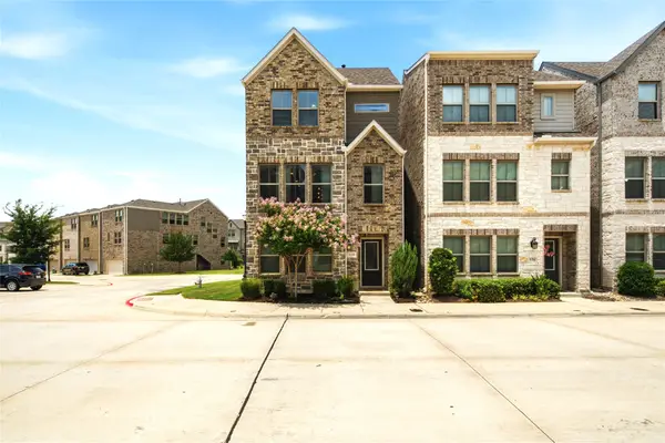 138 Peach Orchard Lane, Euless, TX 76040