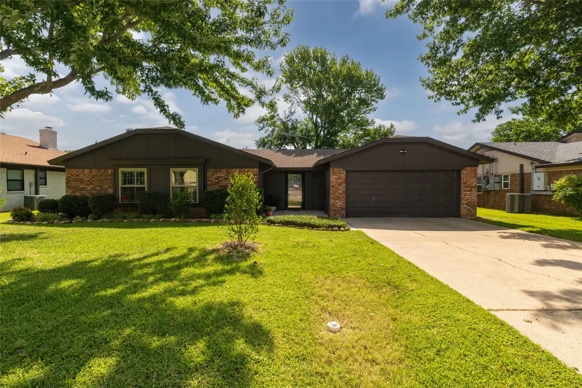 6528 Sherri Lane, North Richland Hills, TX 76182 - #1