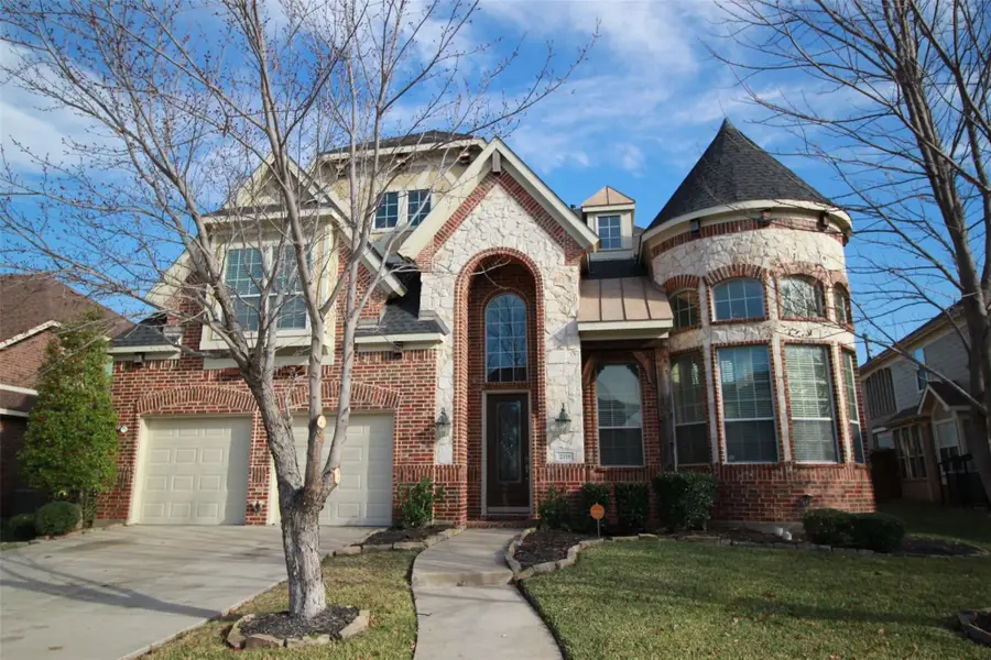 2719 Explorador, Grand Prairie, TX 75054 - #2