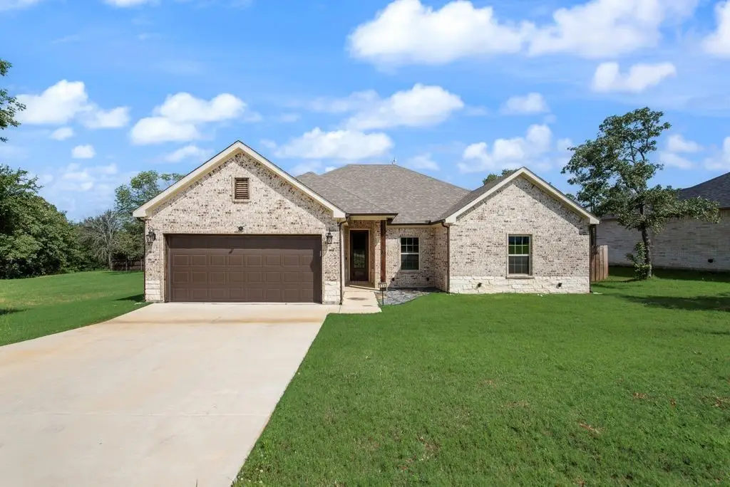 836 Haynie Drive, Runaway Bay, TX 76426 - #1