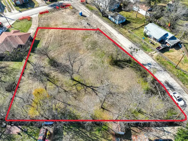 401 Greenwood Street, Terrell, TX 75160