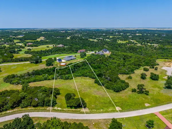8425 Fullerton Drive, Cleburne, TX 76033