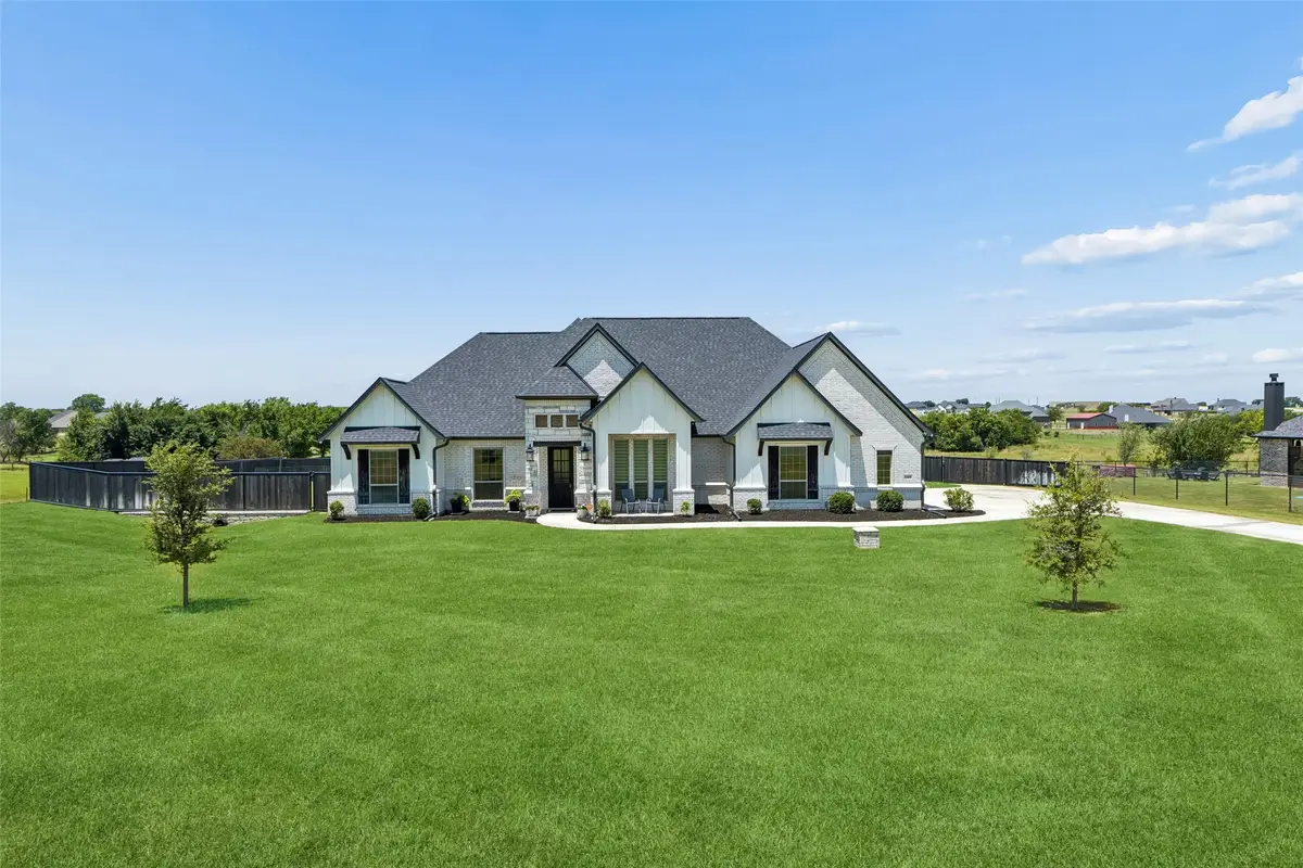 1107 Pioneer Crossing, Weatherford, TX 76088 - #1