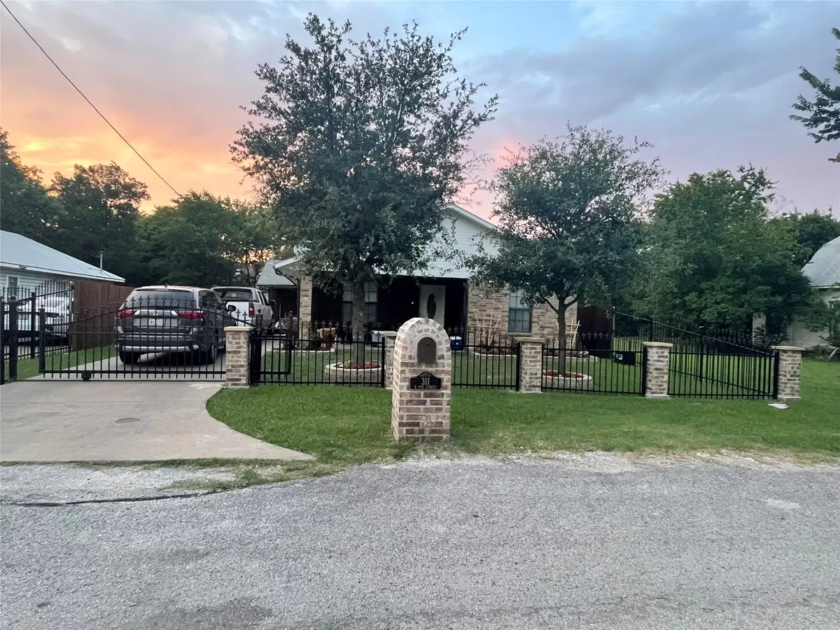 311 E 9th Street, Ellis, TX 75125 - #1