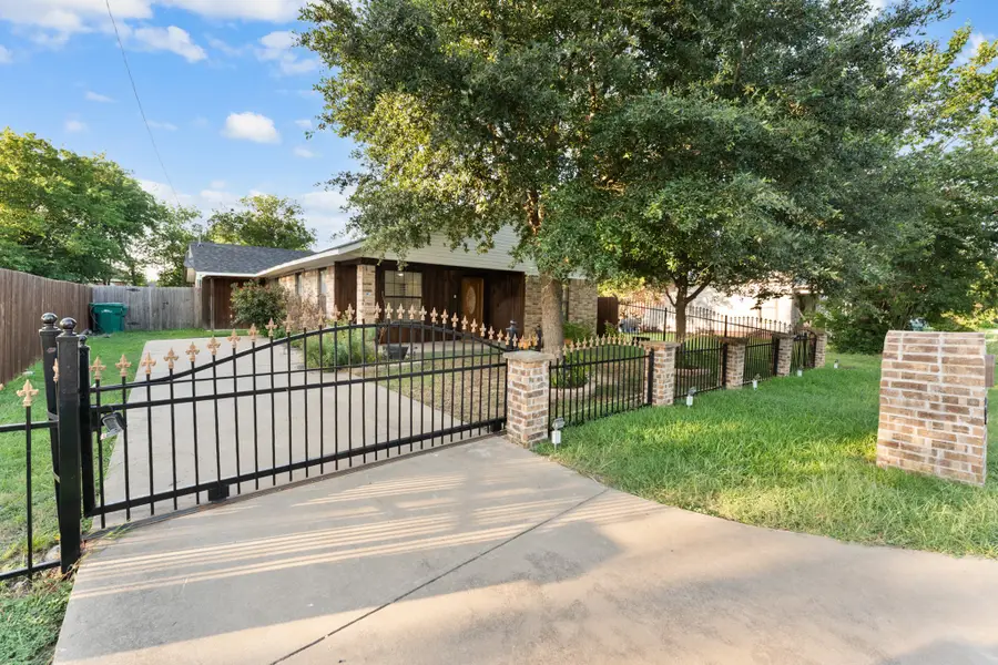 311 E 9th Street, Ellis, TX 75125 - #3