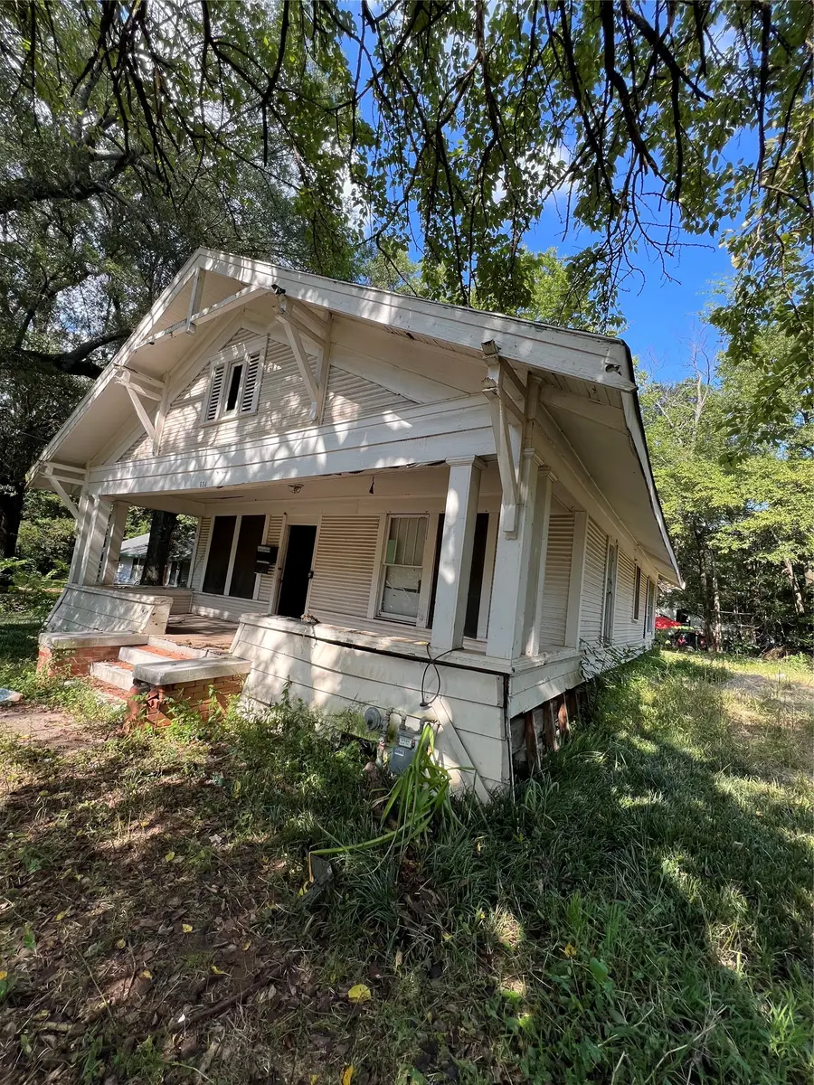 684 5th Street Nw, Paris, TX 75460 - #2