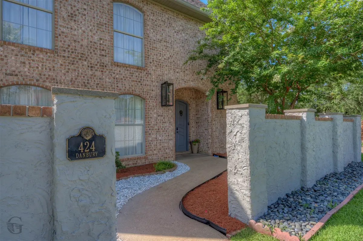 424 Danbury Drive, Shreveport, LA 71106 - #1