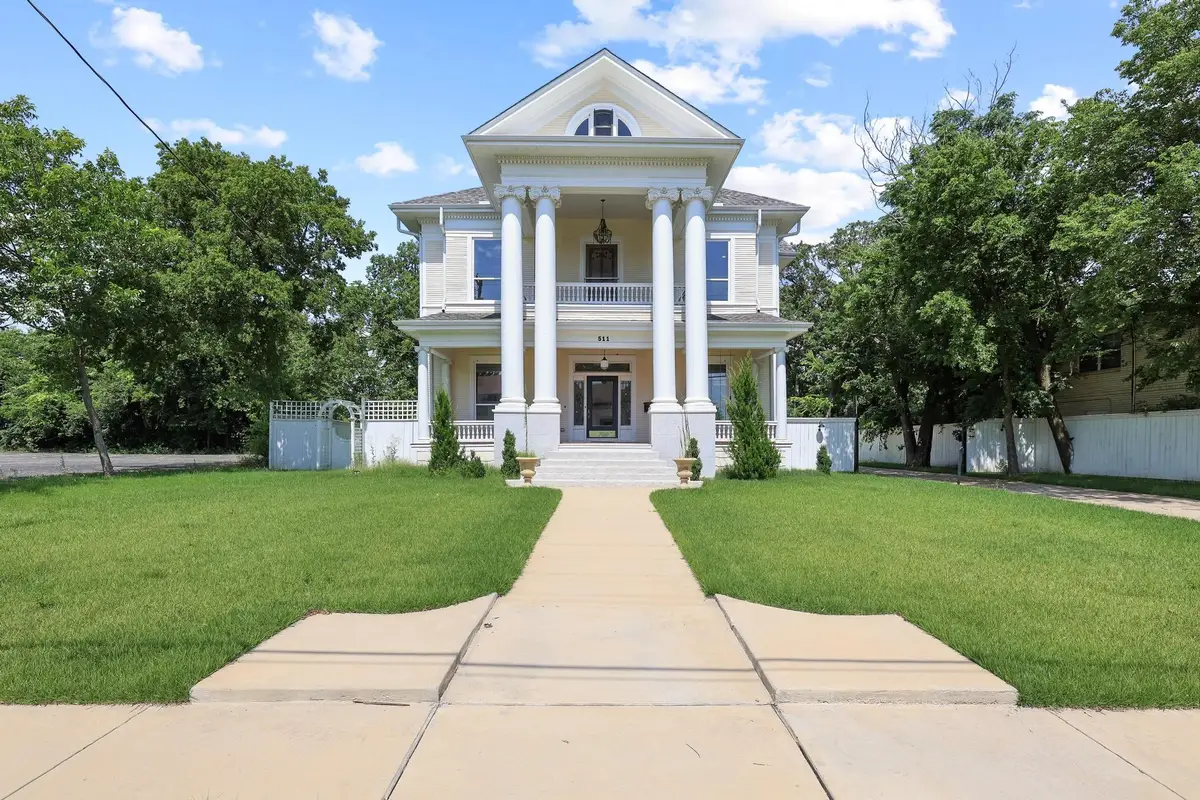 511 S Travis Street, Sherman, TX 75090 - #1