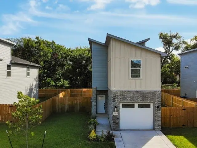 2662 Sutton Street, Dallas, TX 75210 - #3