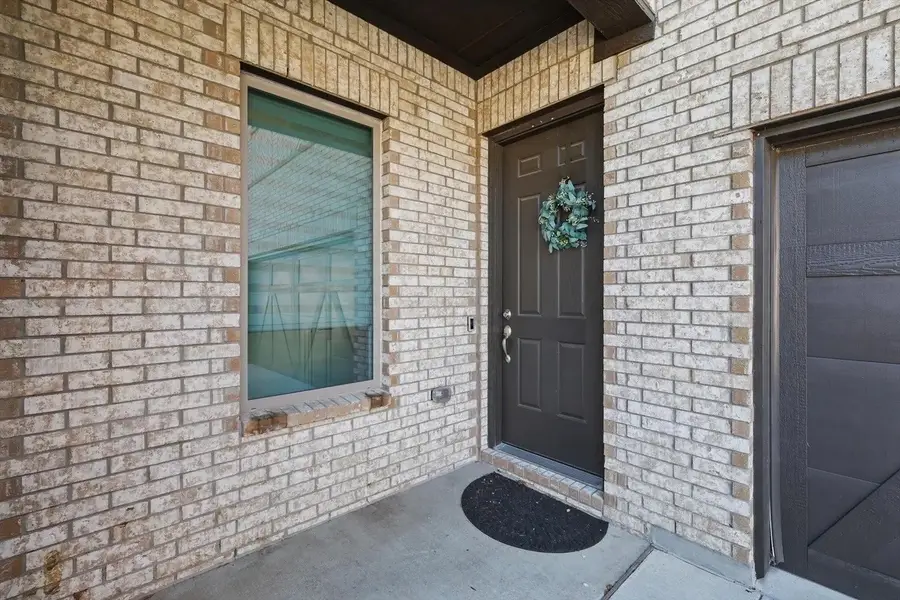 222 Woodson Street, Irving, TX 75063 - #3